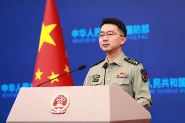 瑶鸿配资 运-20接英烈回国 国防部：英烈归故里 浩气存天地